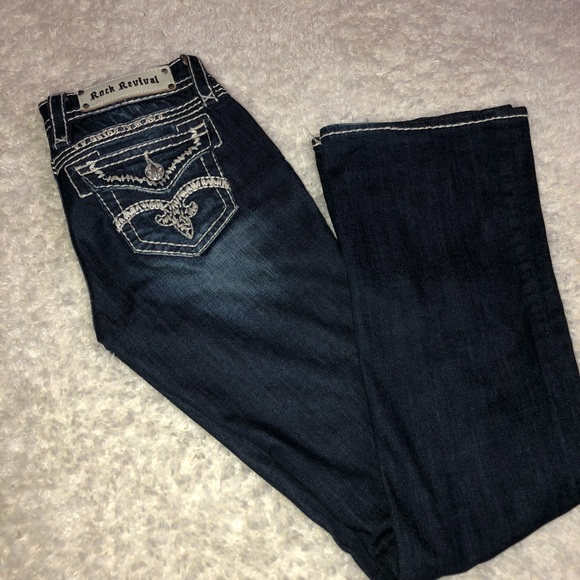 *sold* - Picture 1 of 4